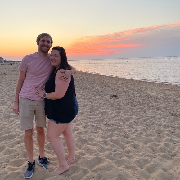 Meet your Posher, Olivia - Picture 2 of 2